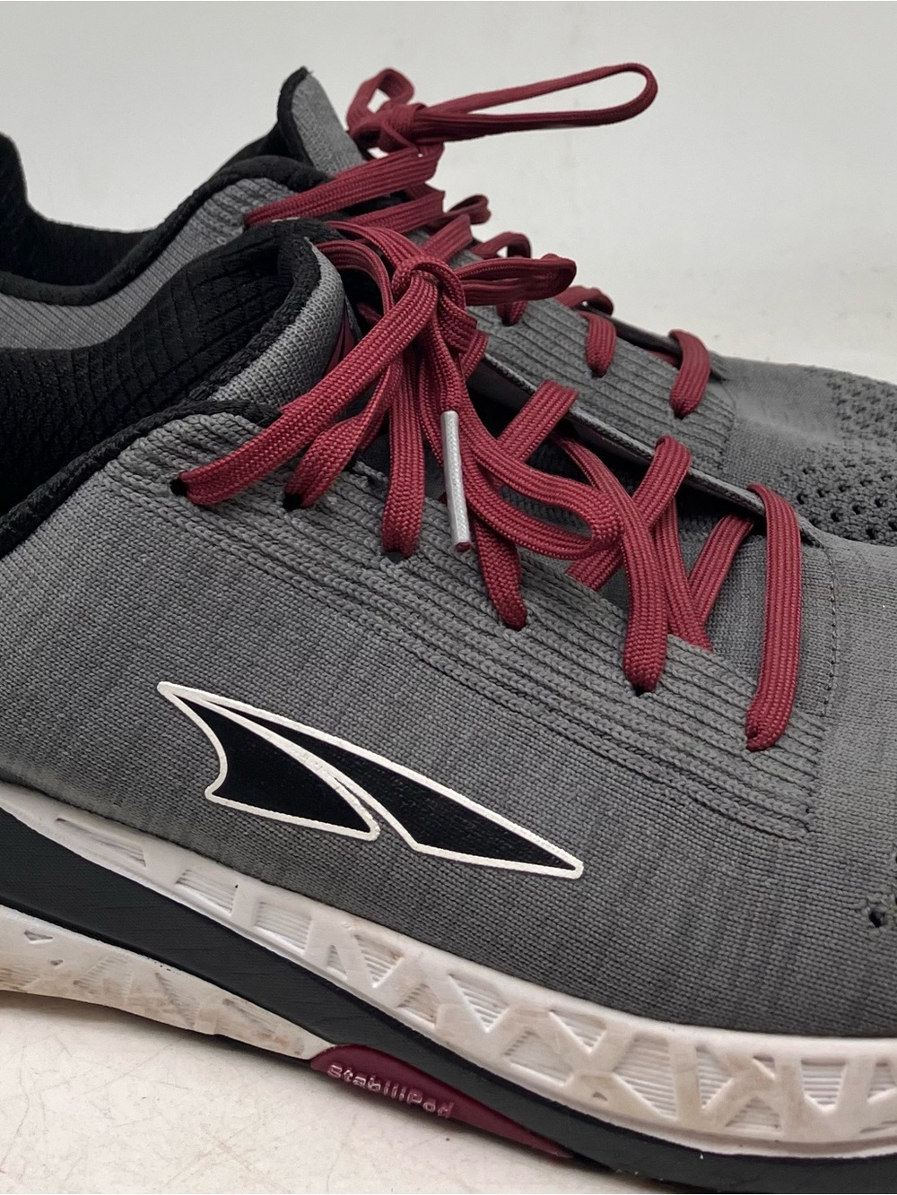 ALTRA Paradigm running shoes guide rail sz 11 EU 43 Dark gray/maroon/white